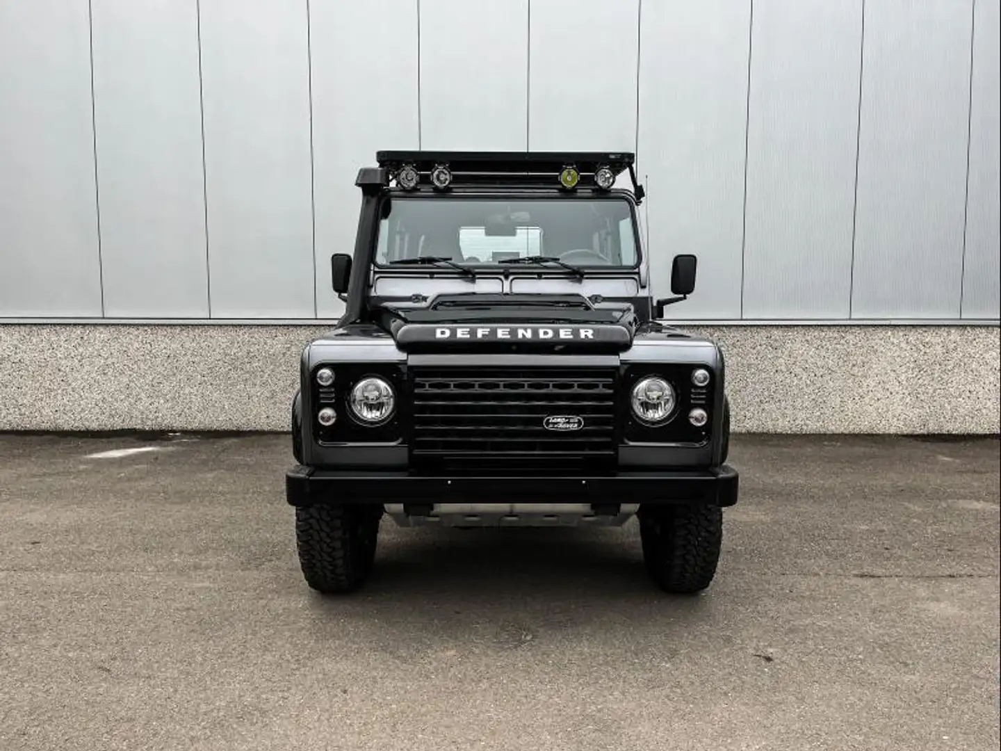 Land Rover Defender Adventure Edition Grijs - 1
