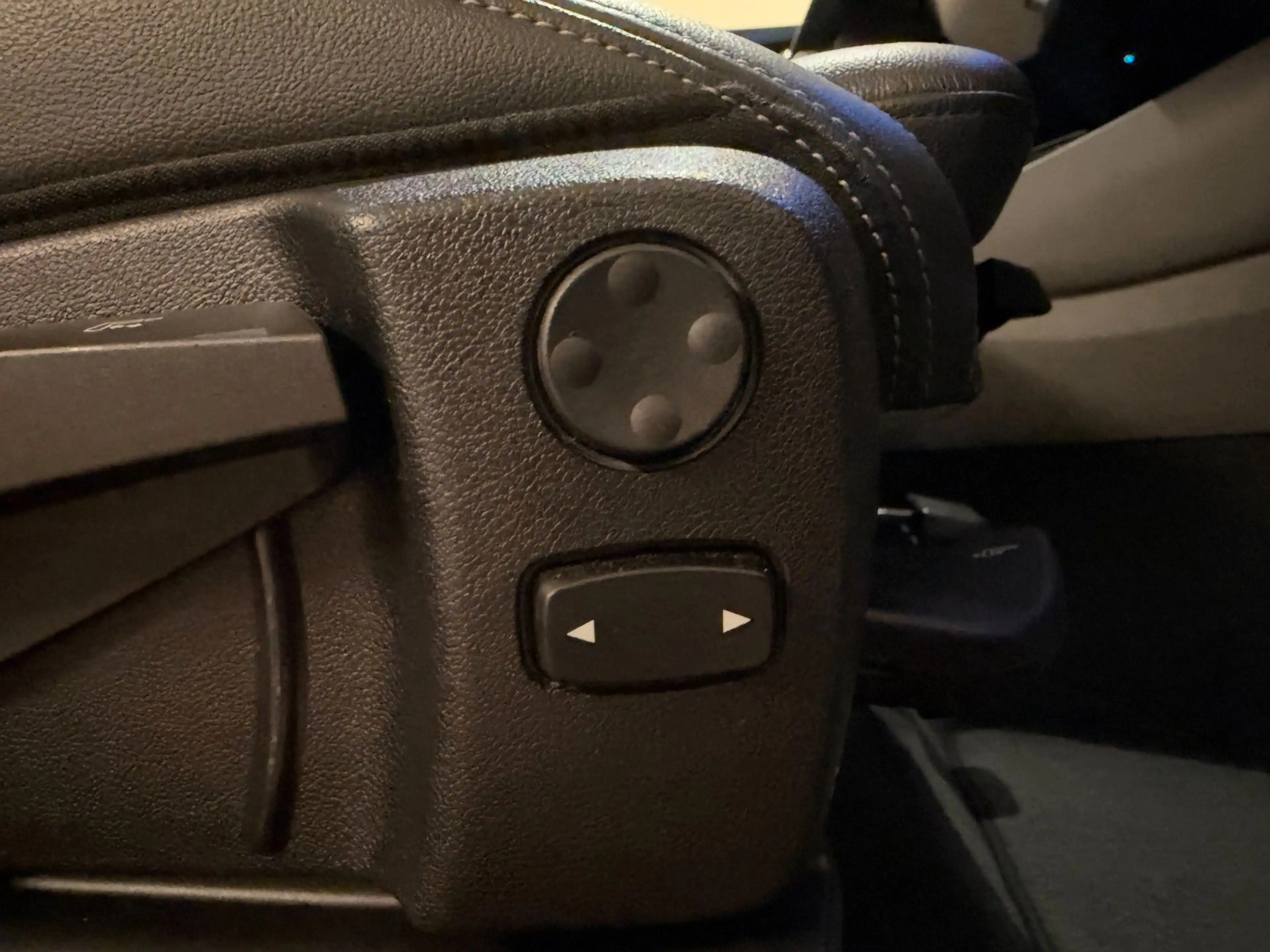 BMW X3 xDrive 30 e M Sport AHK Leder HuD HiFi HK — photo 45