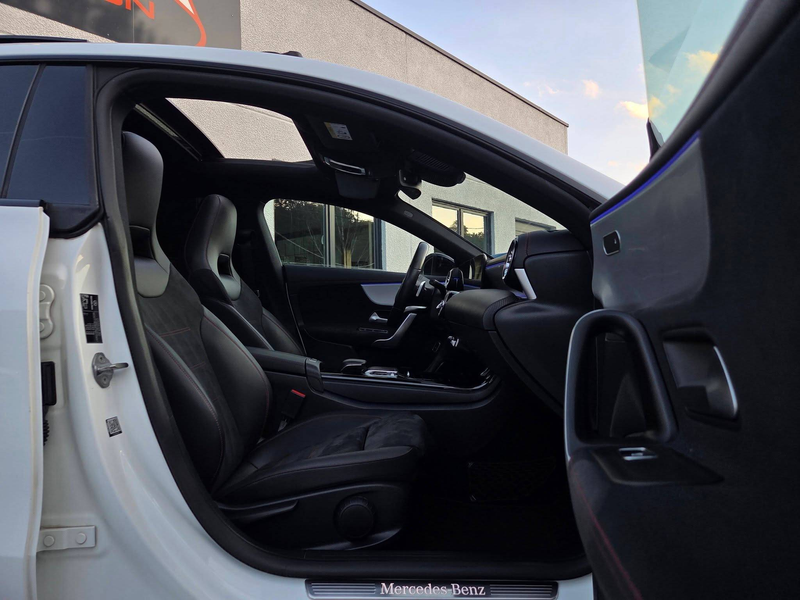 Mercedes-Benz CLA 180 Pack AMG | PANO | ECL. AMBIANT | CAMERA | KEYLESS — photo 9