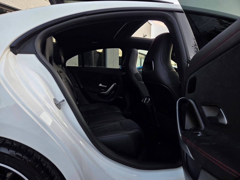 Mercedes-Benz CLA 180 Pack AMG | PANO | ECL. AMBIANT | CAMERA | KEYLESS — photo 11