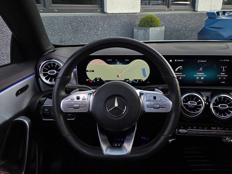 Mercedes-Benz CLA 180 Pack AMG | PANO | ECL. AMBIANT | CAMERA | KEYLESS — photo 15