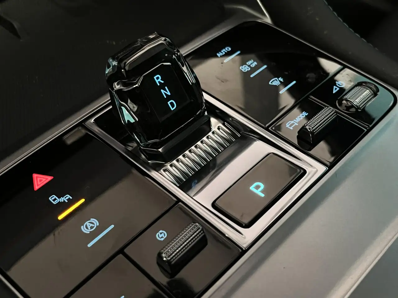 BYD Seal U 2026 — фото 23
