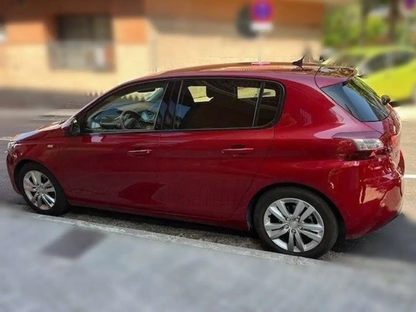 Peugeot 308 1.2 PureTech S&S Style 110 Burdeos - 2