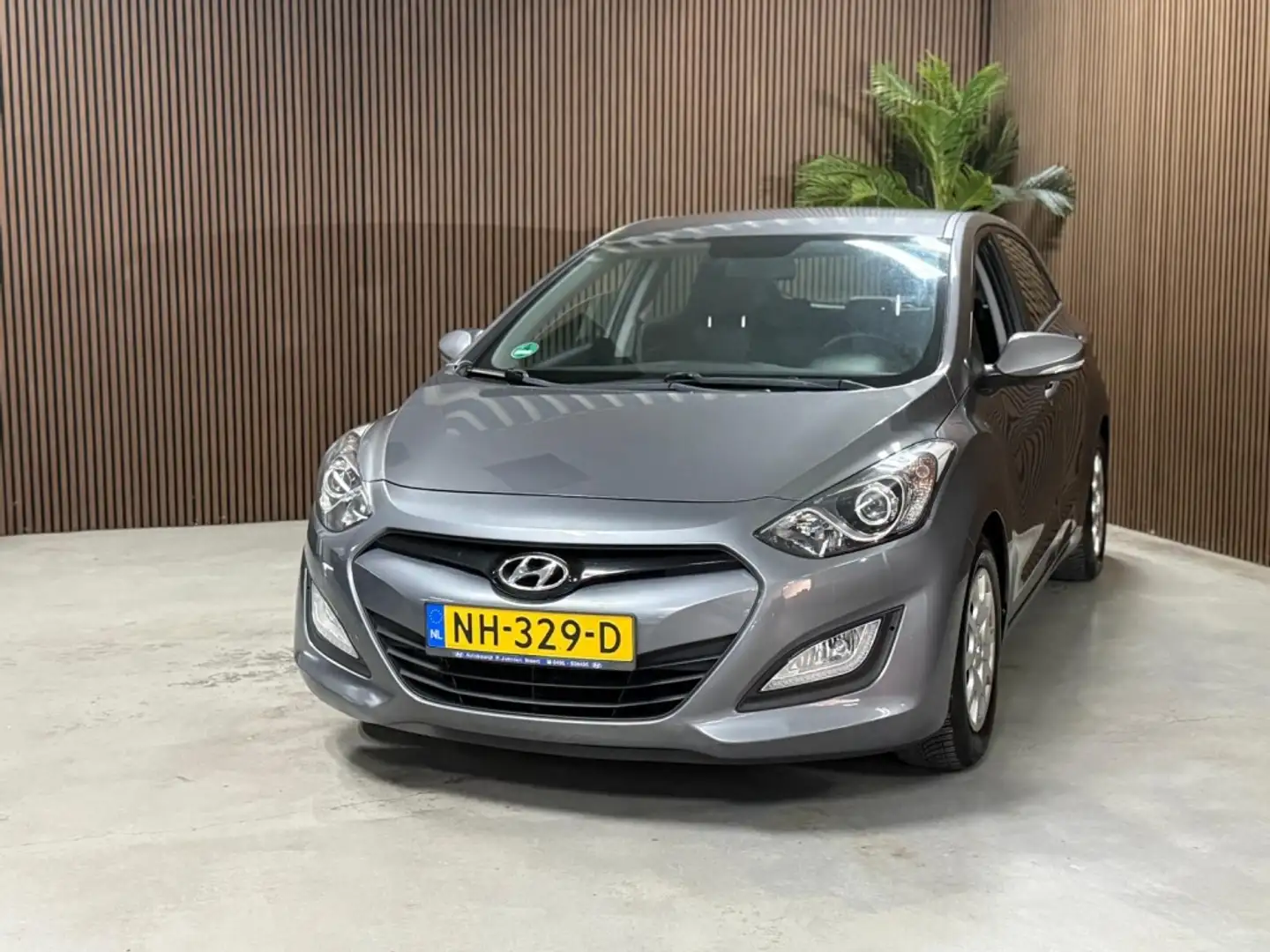 Hyundai i30 1.4i i-Motion Gris - 2