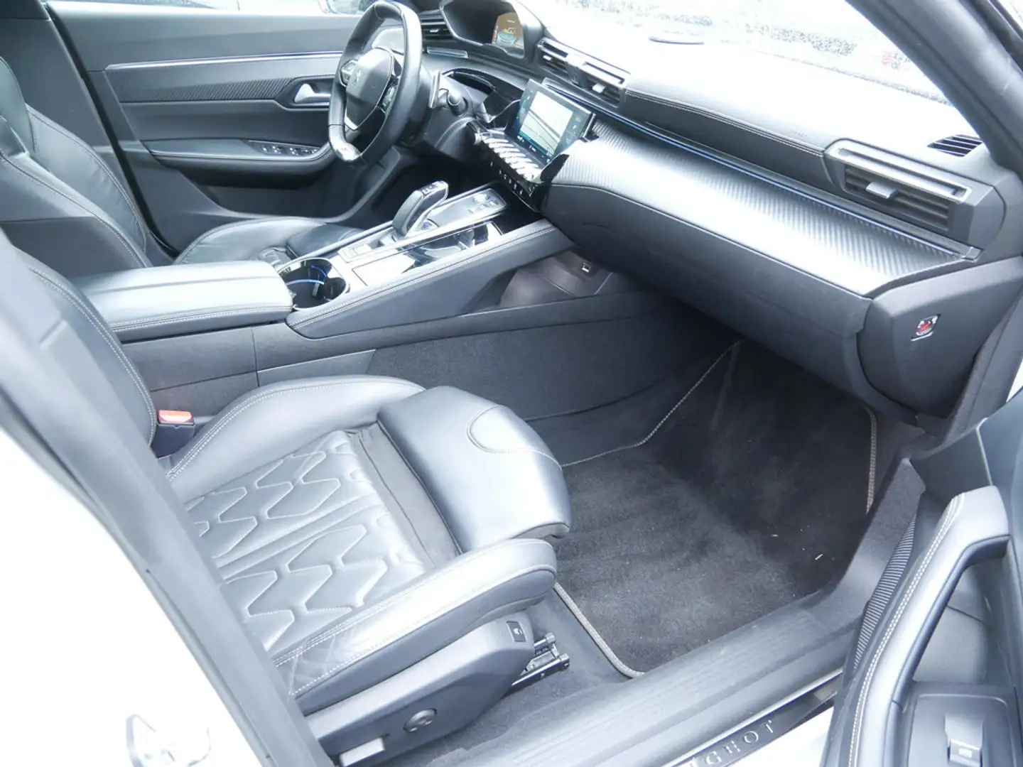 Peugeot 508 SW Hybrid 225 Allure EAT8 NAVI ACC LED Weiß - 2