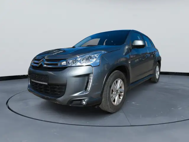 Citroen C4 view 5