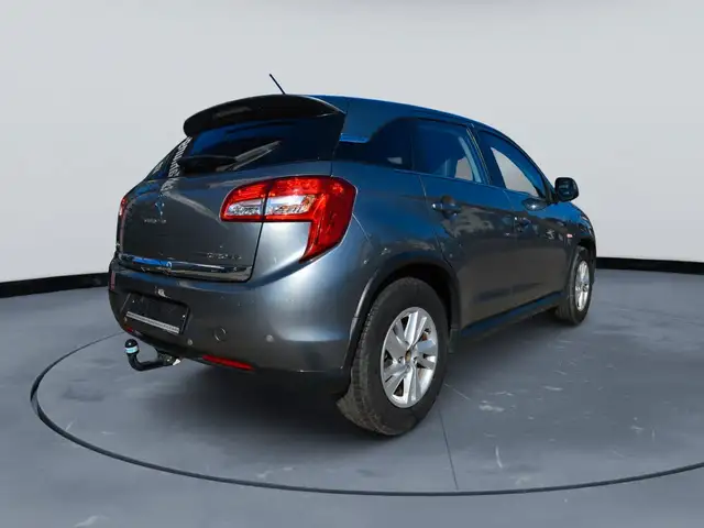 Citroen C4 view 2