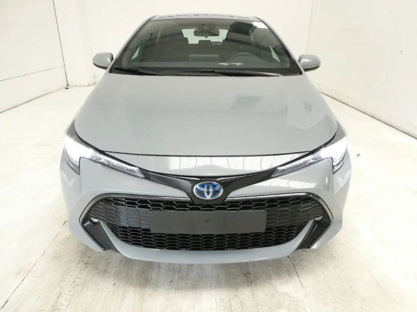 Toyota Corolla 1.8 Hybrid Grey - 2