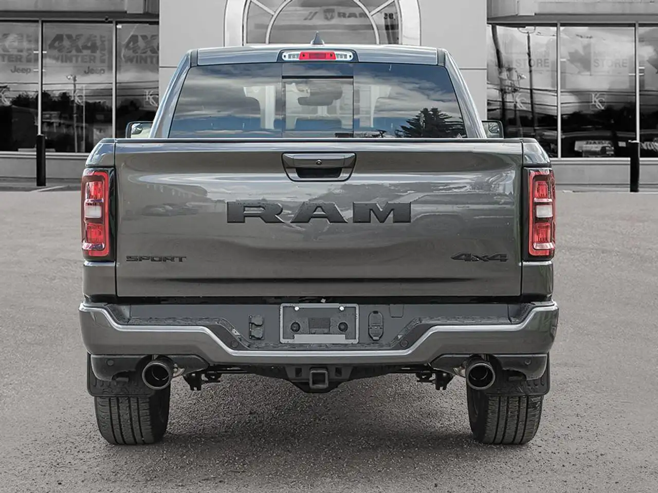 RAM 1500 снимка RAM 1500