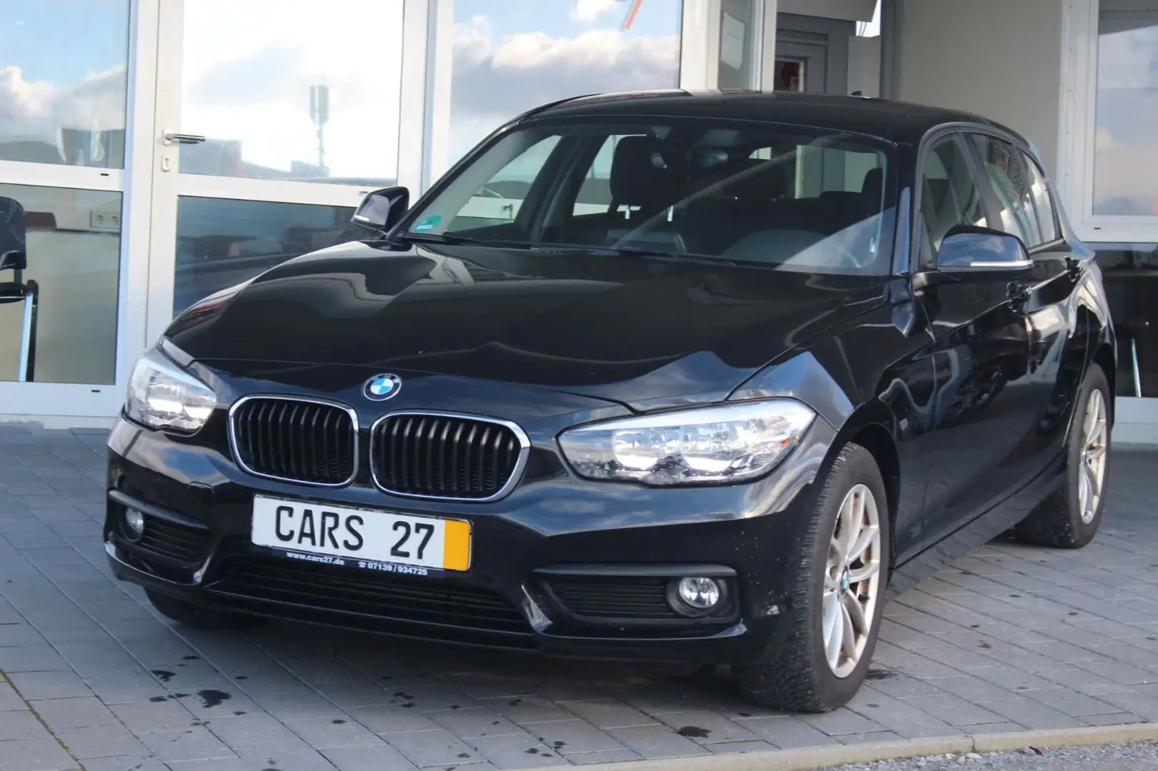 BMW 116 d ALU Klima PDC 5-trg. Tempomat EU6 Schwarz - 1