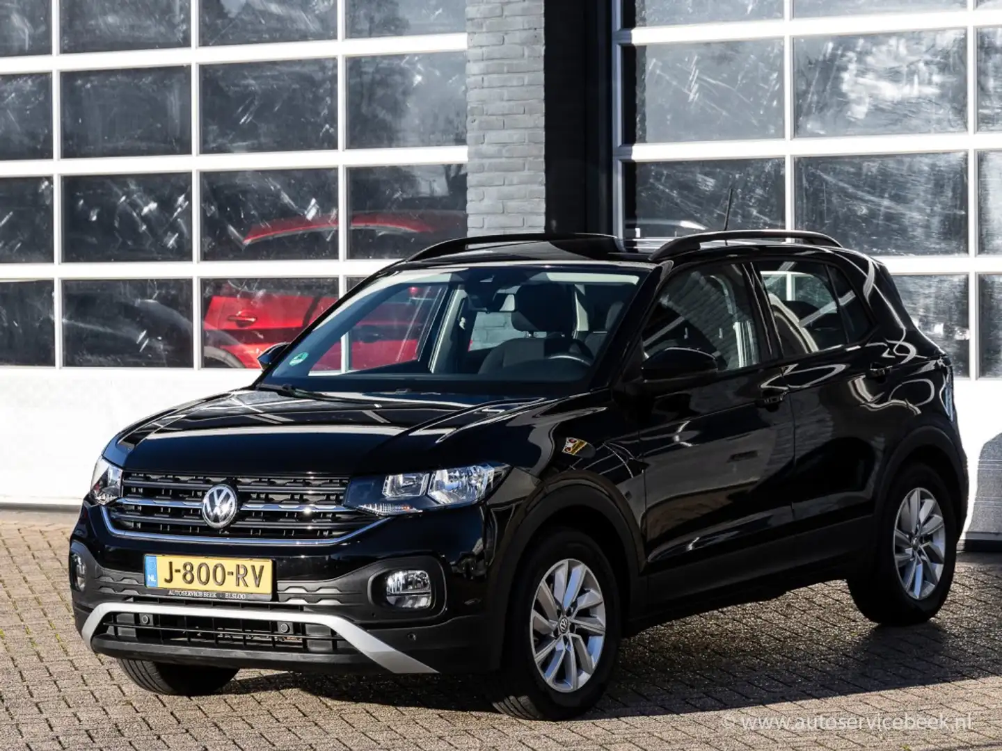Volkswagen T-Cross 1.0 TSI LIFE Zwart - 1