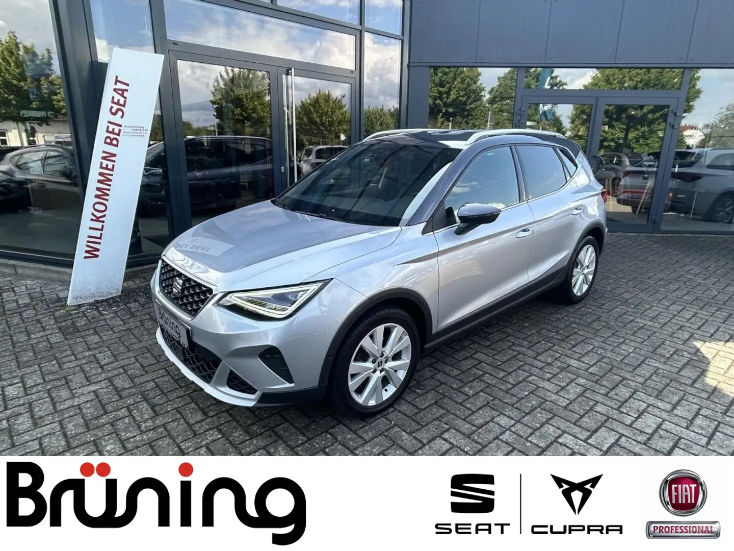 SEAT Arona Xperience 1.0 TSI /Ganzjahresreifen / Navi Klima Argento - 1
