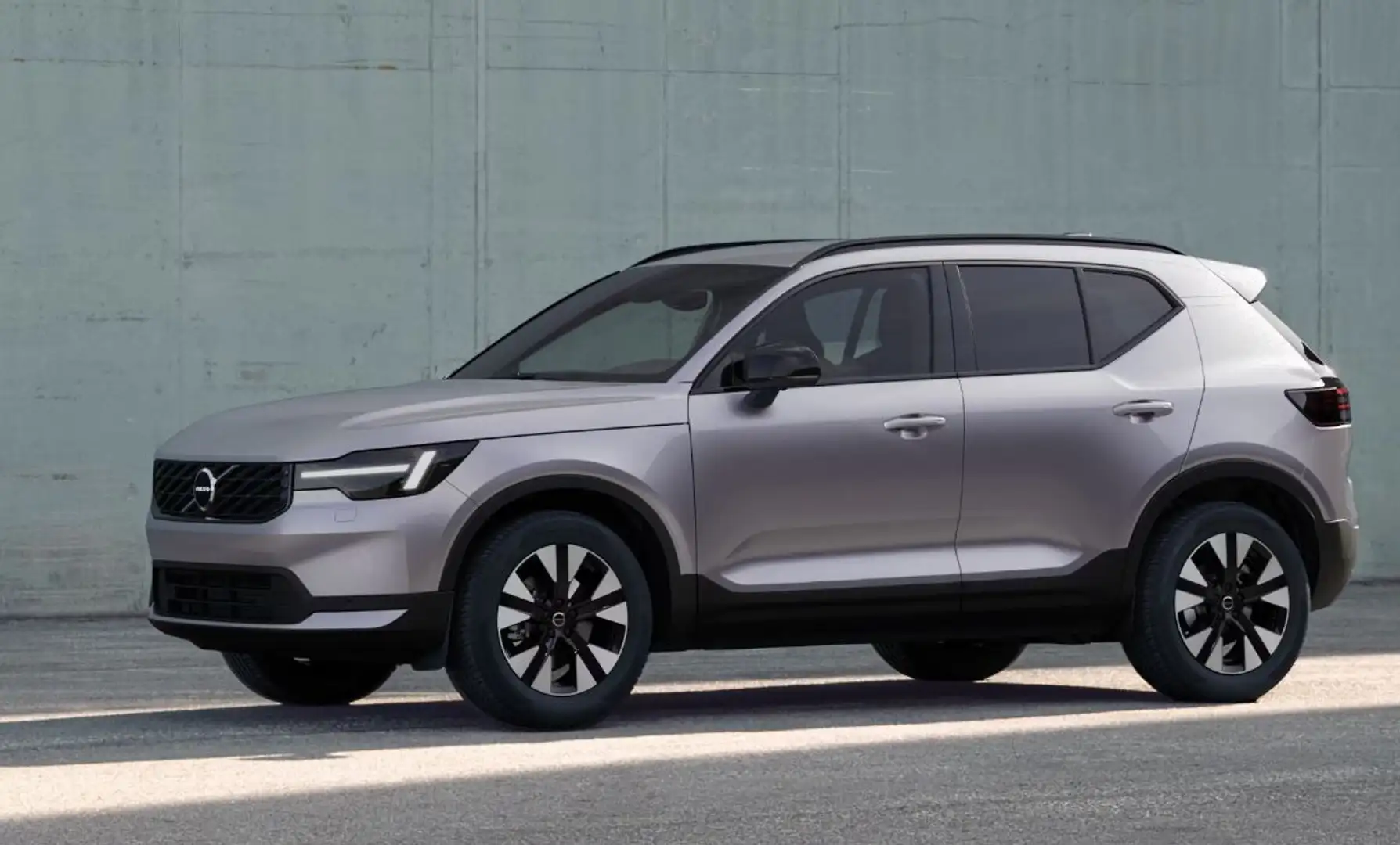 Volvo XC40 B3 Plus Aut. Auto Stahl W21 Silber - 1