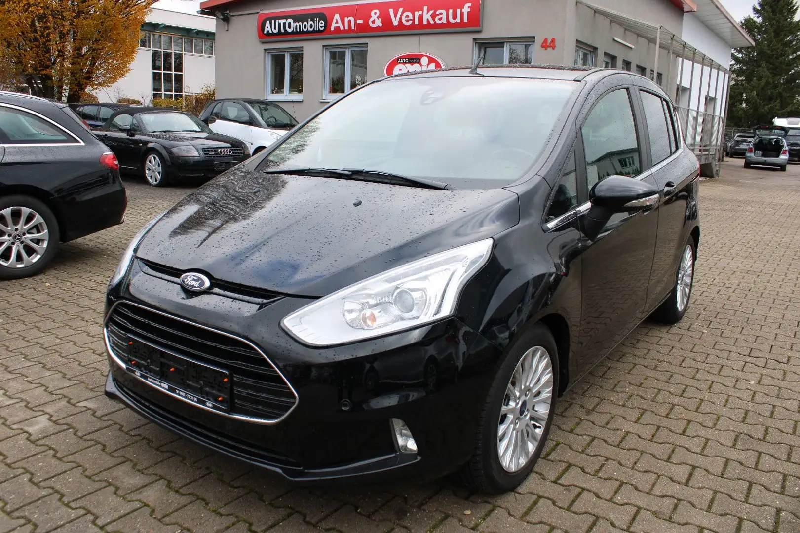 Ford B-Max 1,0 EcoBoost Keyless,PDC,SHZ,LED Schwarz - 1
