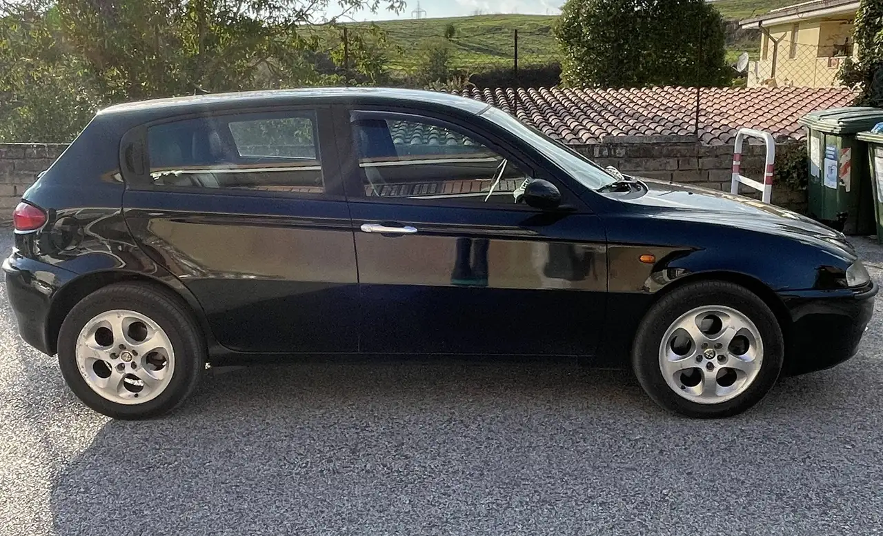 Alfa Romeo 147 I 2000 5p 1.9 jtd Distinctive 115cv, foto 6