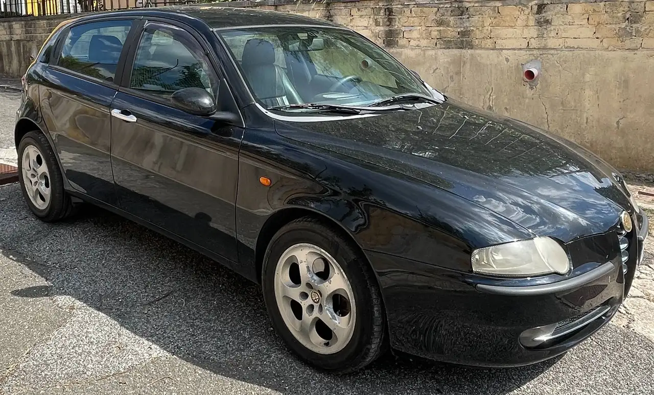 Alfa Romeo 147 I 2000 5p 1.9 jtd Distinctive 115cv, foto 4