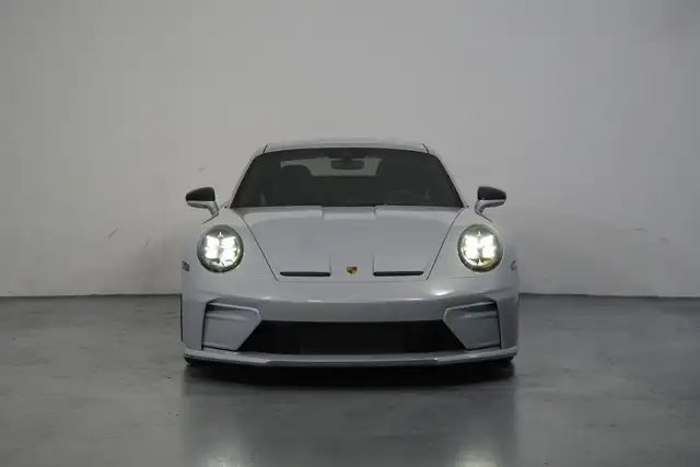 Porsche 911 view 2