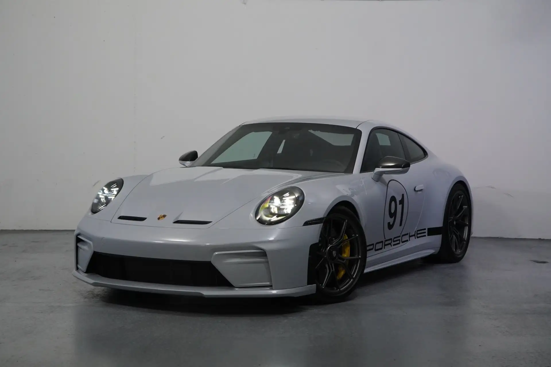 포르쉐 911 GT3 Touring 2026 화이트 사진 1