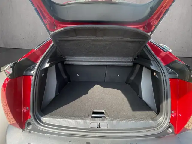 Peugeot 2008 view 7