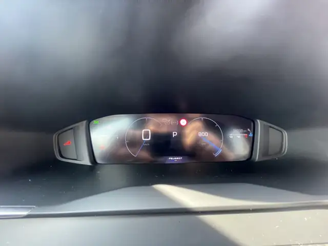 Peugeot 2008 view 15