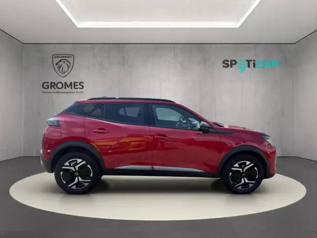 Peugeot 2008 view 2