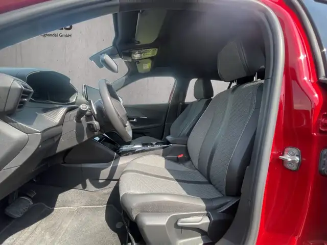Peugeot 2008 view 9