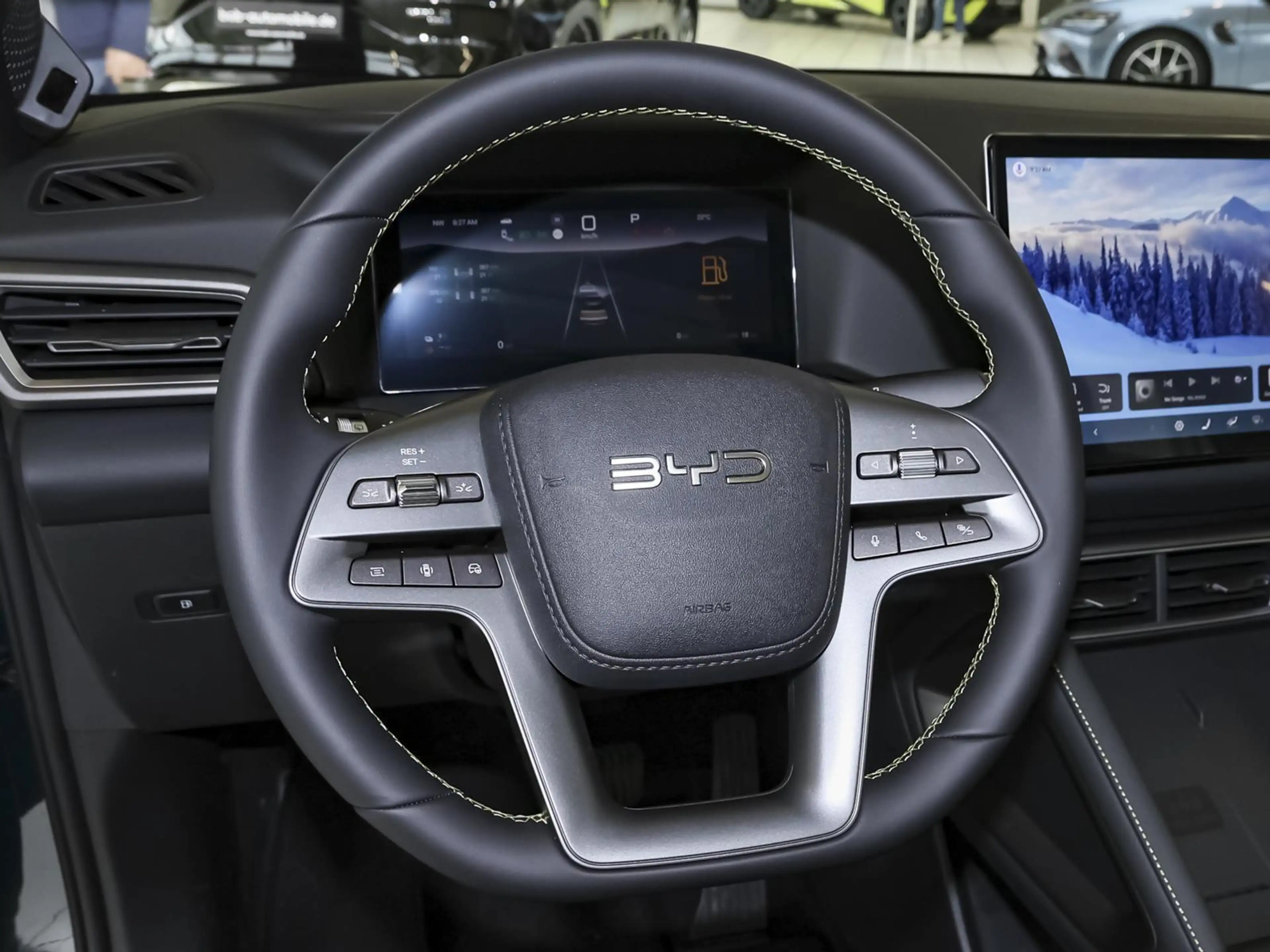 BYD Atto 2 DM-i Boost LEDER NAVI SHZ PDC KLIMA BT ZV — photo 9