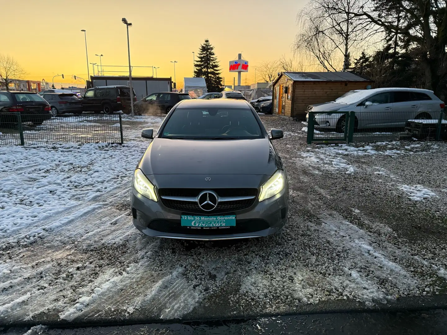 Mercedes-Benz A 200 A 200 BlueEfficiency Aus 1 Hand Grigio - 2