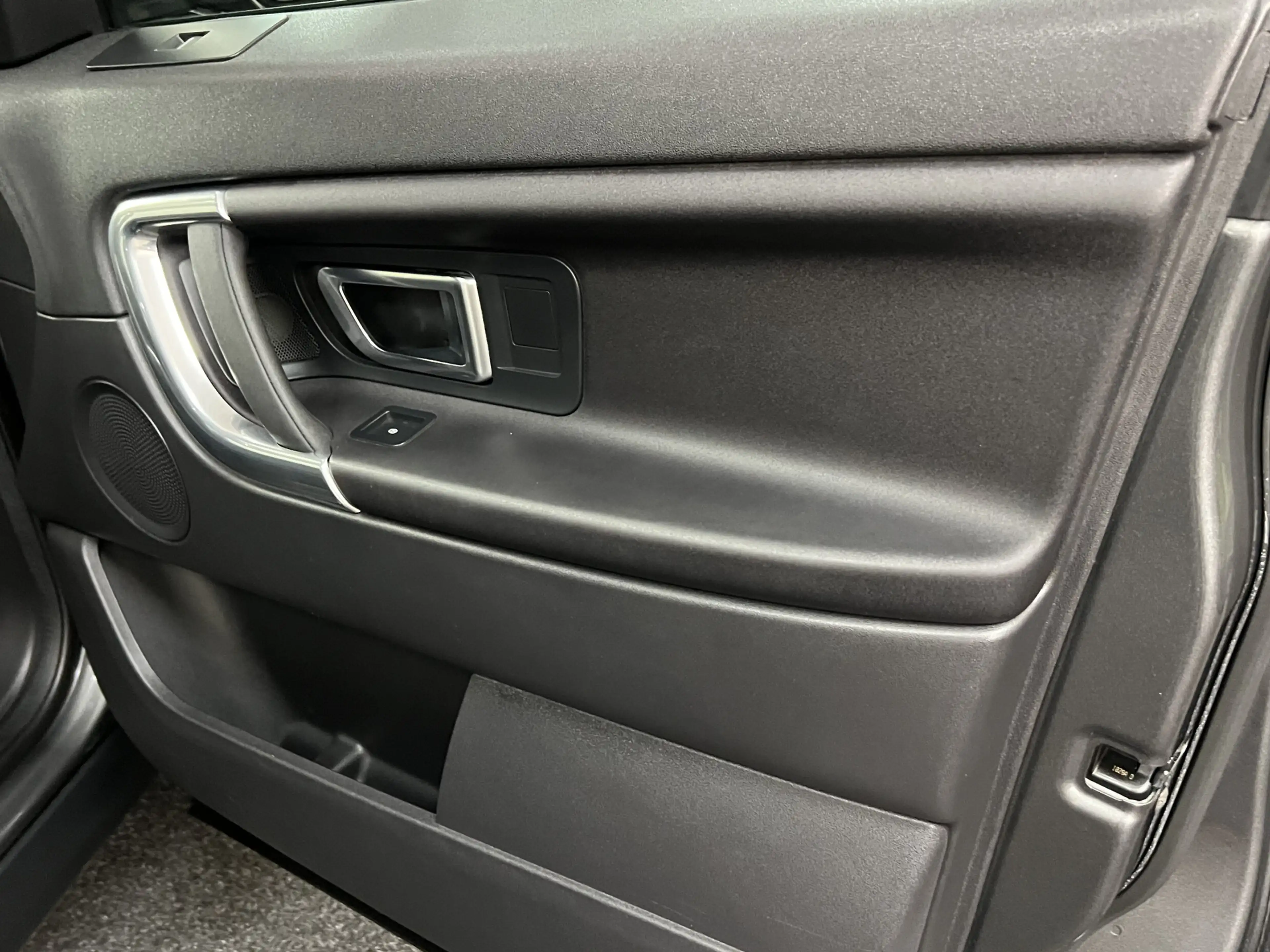 Land Rover Discovery Sport 2.0 TD4 SE Climate / Cruise / Navi / Trekhaak / Ca — photo 37