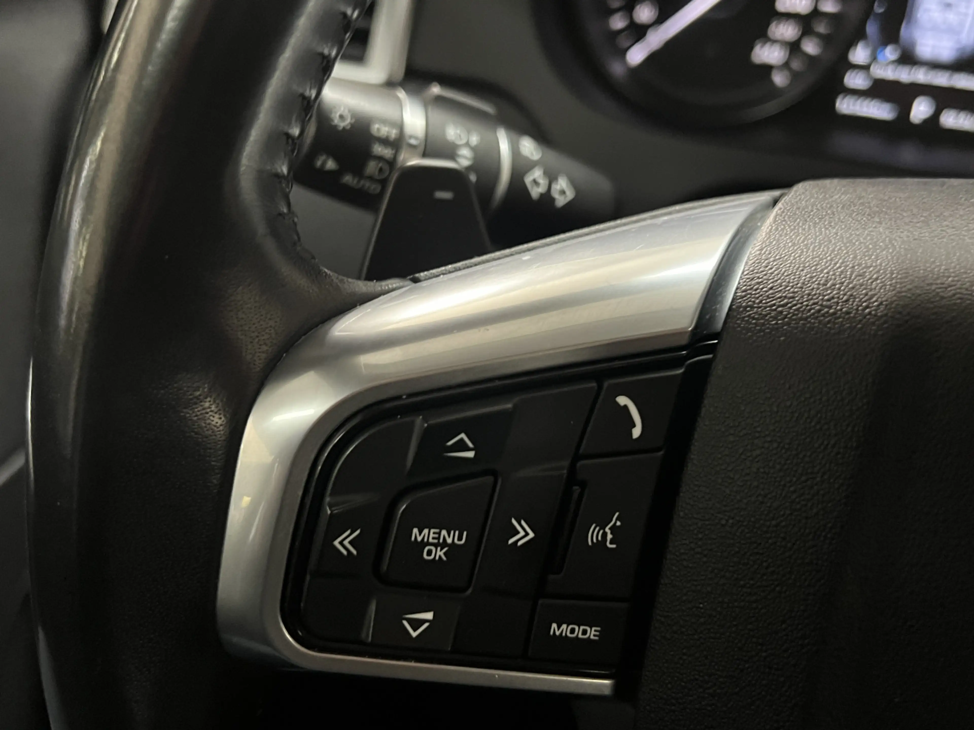 Land Rover Discovery Sport 2.0 TD4 SE Climate / Cruise / Navi / Trekhaak / Ca — photo 19