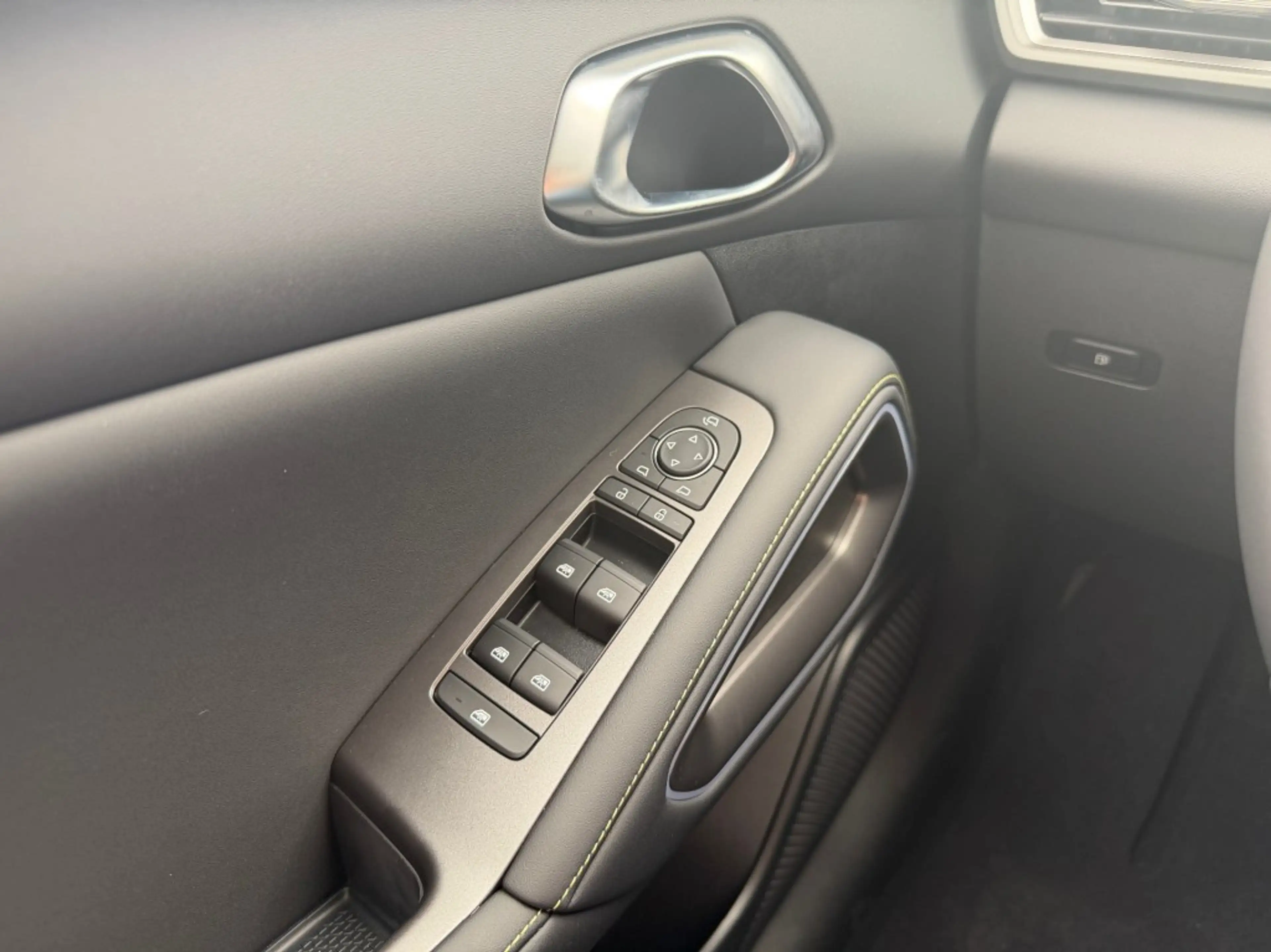 BYD Atto 2 DM-i BOOST PHEV 18 kWh Rijklaar — photo 11