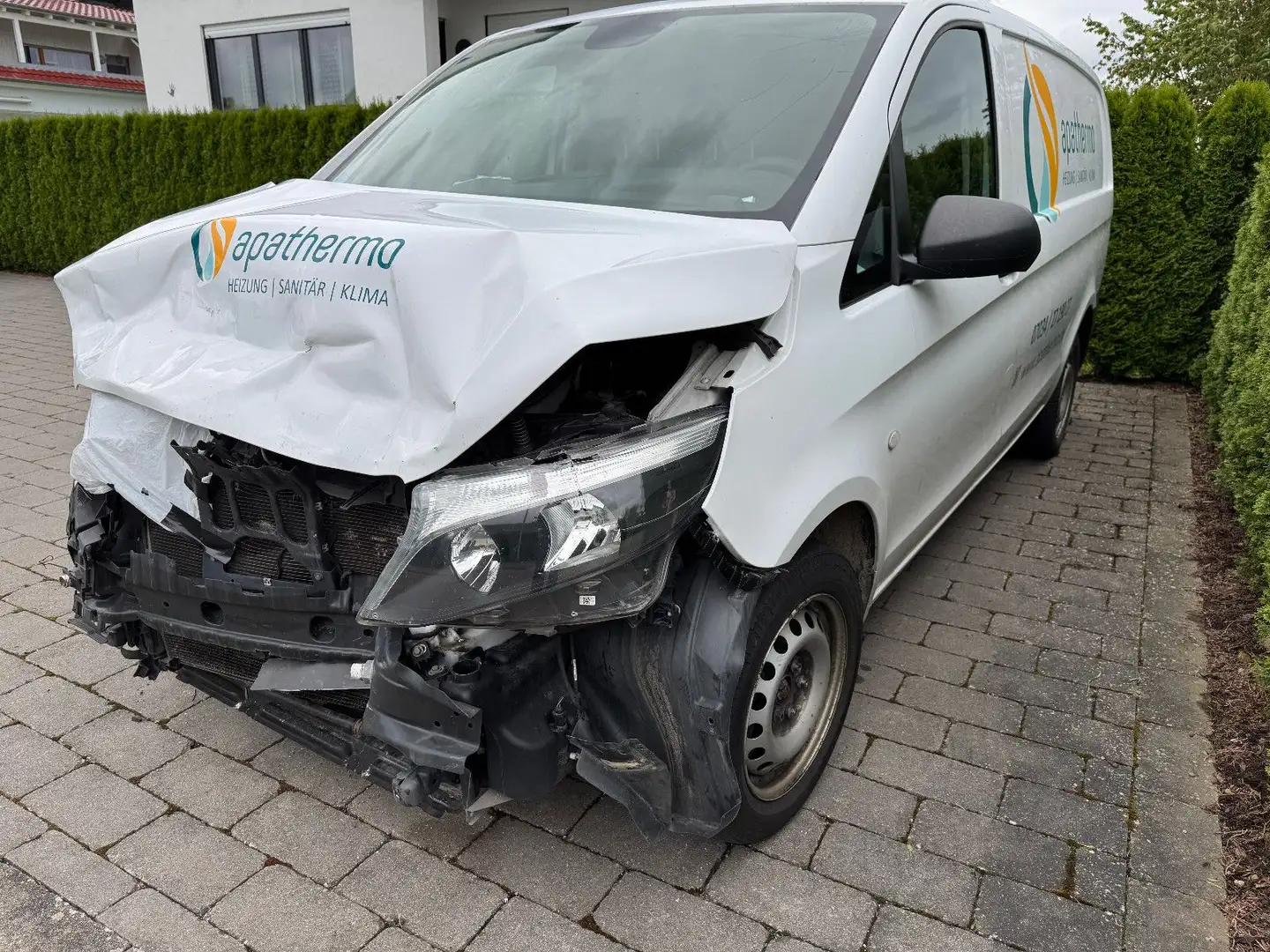 Mercedes-Benz Vito Kasten 114 CDI PLUS FWD lang Navi SHZ AHK.. Blanc - 2