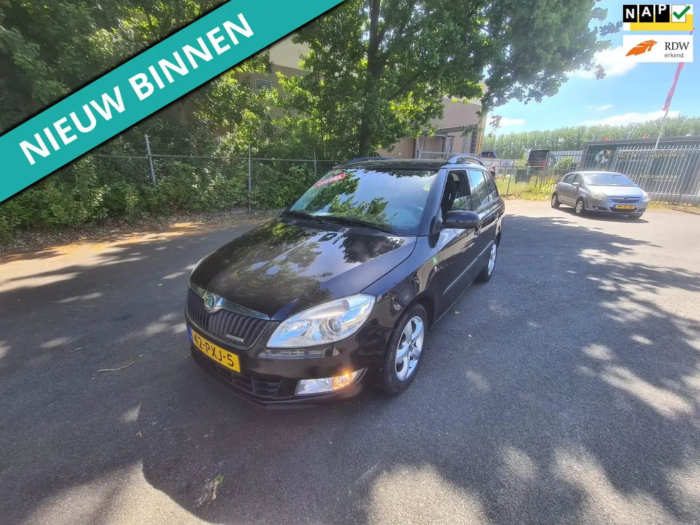 Skoda Fabia Combi 1.2 TDI Greenline NETTE AUTO RIJDT EN SCHAKE Zwart - 1