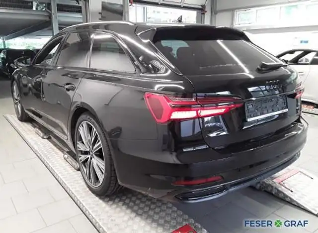 Audi A6 view 4
