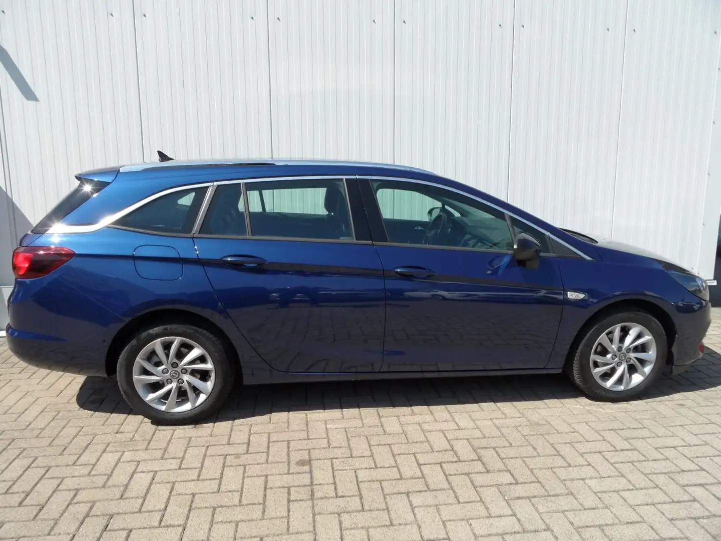 Opel Astra ST 1,5 Elegance+Navi+Kamera+Sitzheizung Blauw - 2