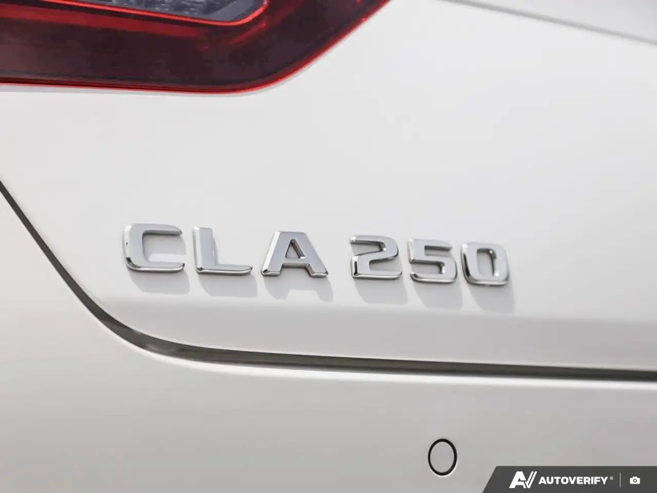 Mercedes-Benz CLA снимка Mercedes-Benz CLA