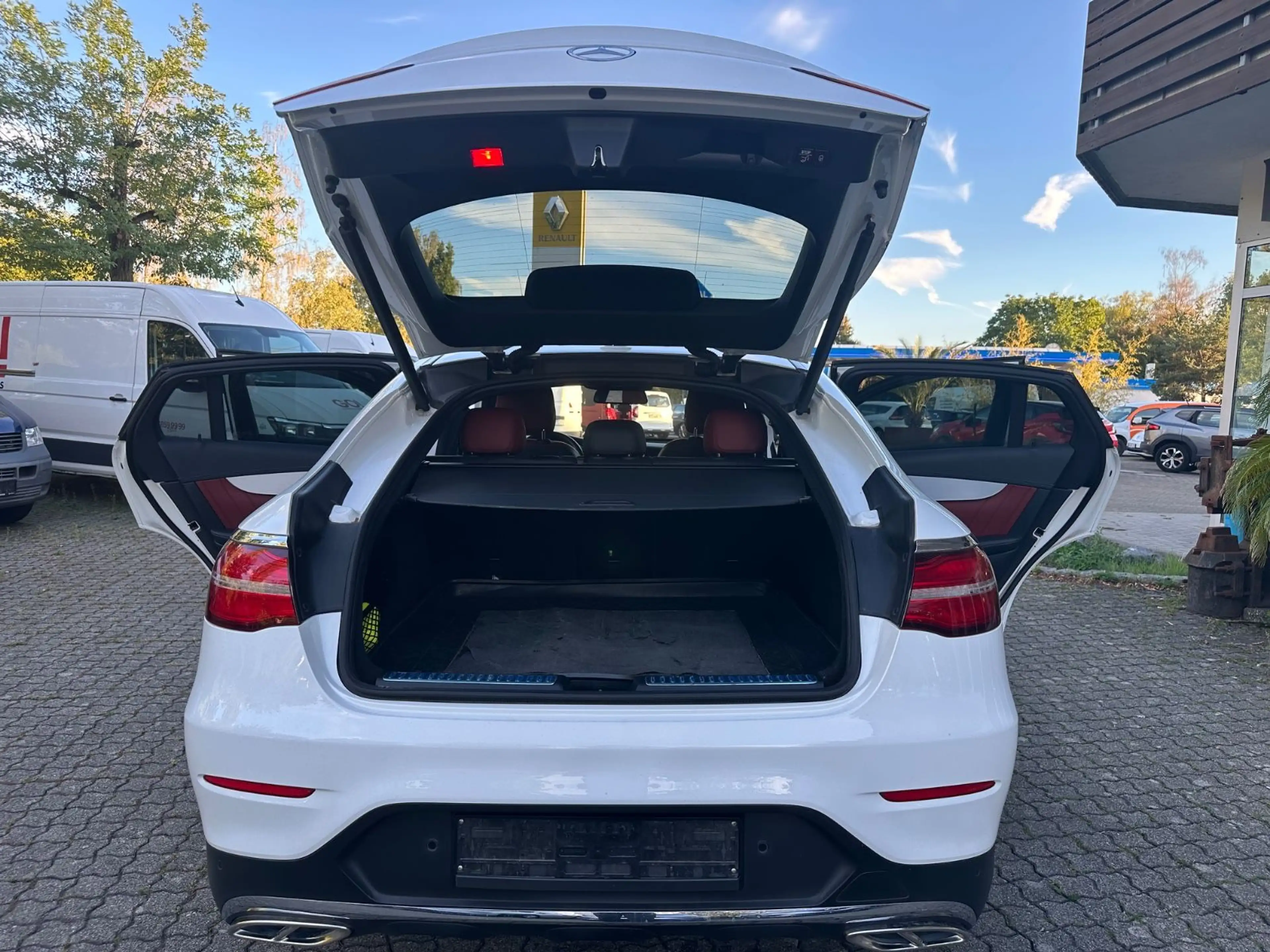 Mercedes-Benz GLC 350 d*4Matic*Coupe*AMG-Line*EU6* — photo 13