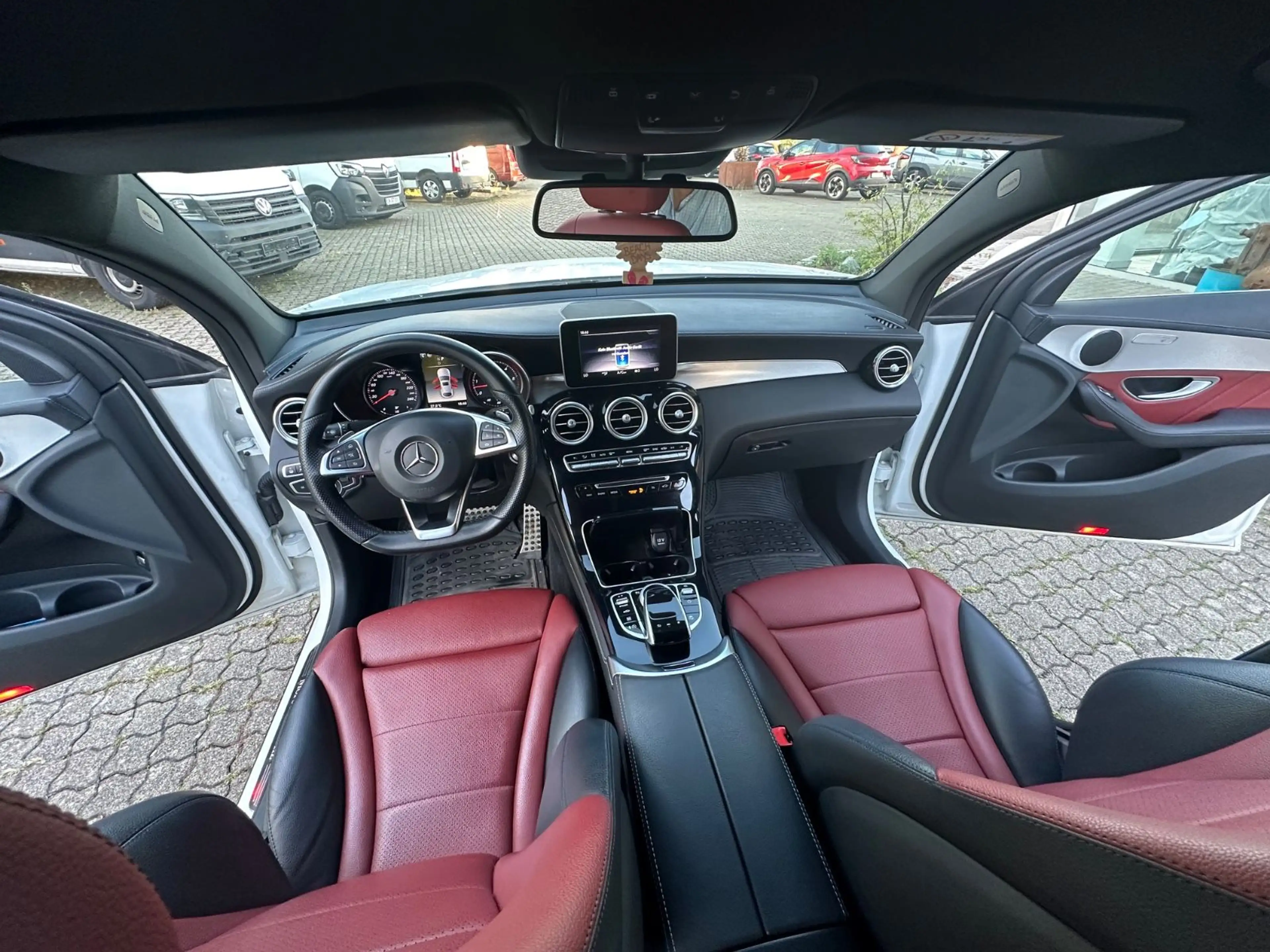 Mercedes-Benz GLC 350 d*4Matic*Coupe*AMG-Line*EU6* — photo 12