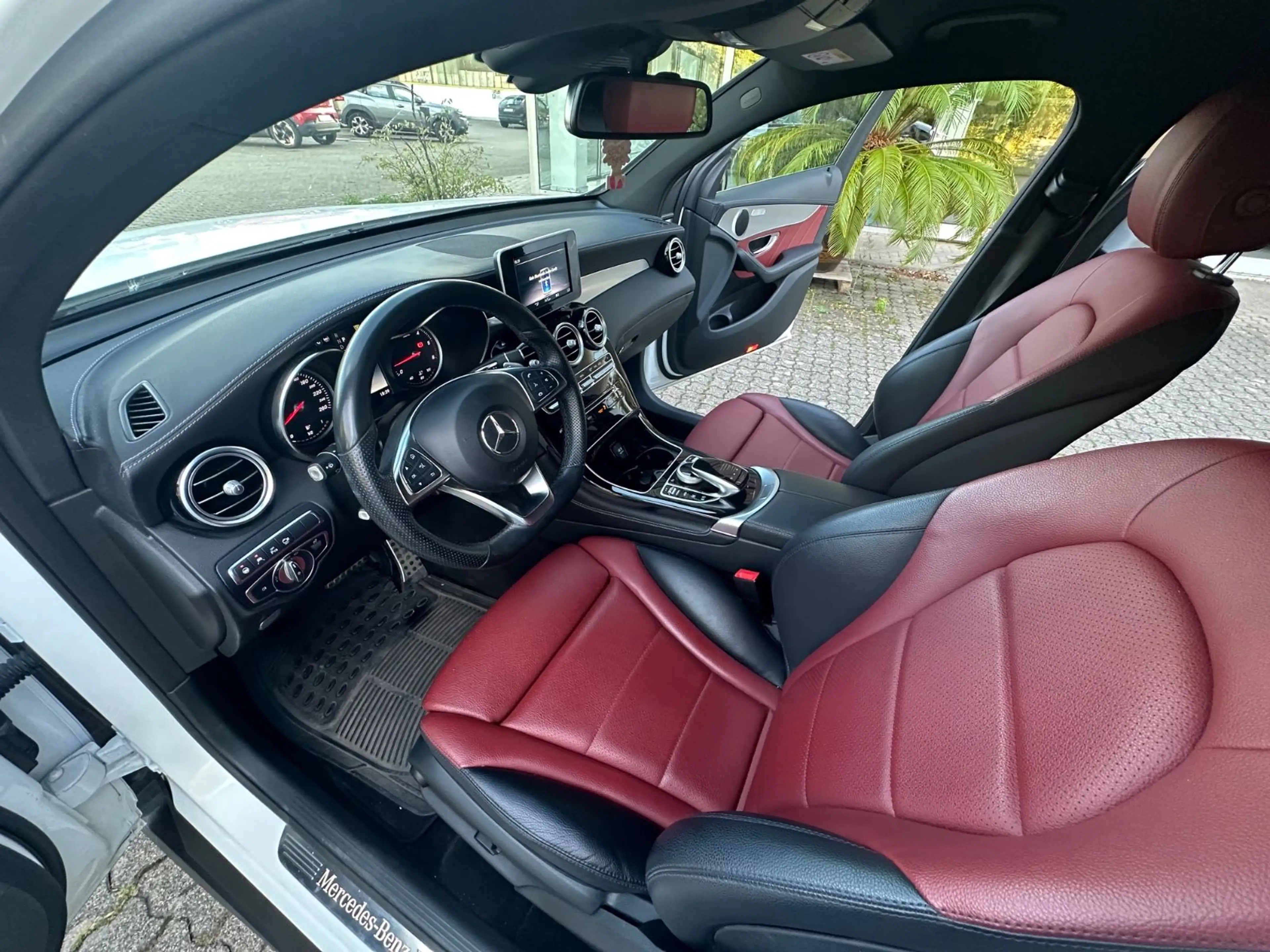 Mercedes-Benz GLC 350 d*4Matic*Coupe*AMG-Line*EU6* — photo 10