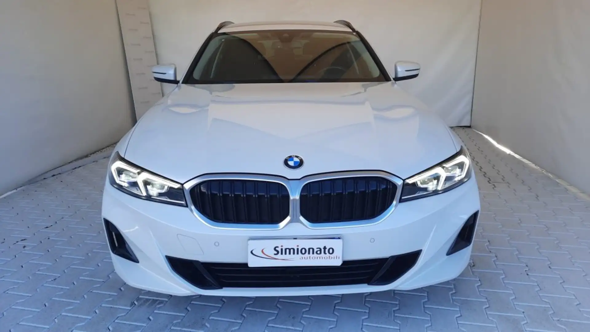 BMW 318 d 48V Touring Business Advantage *Restyling* Bianco - 2