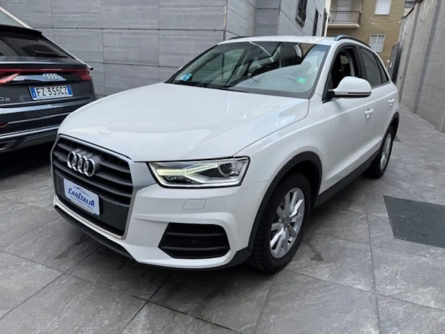 Audi Q3 2.0 TDI 184 CV S tronic quattro edition Sport Bianco - 1