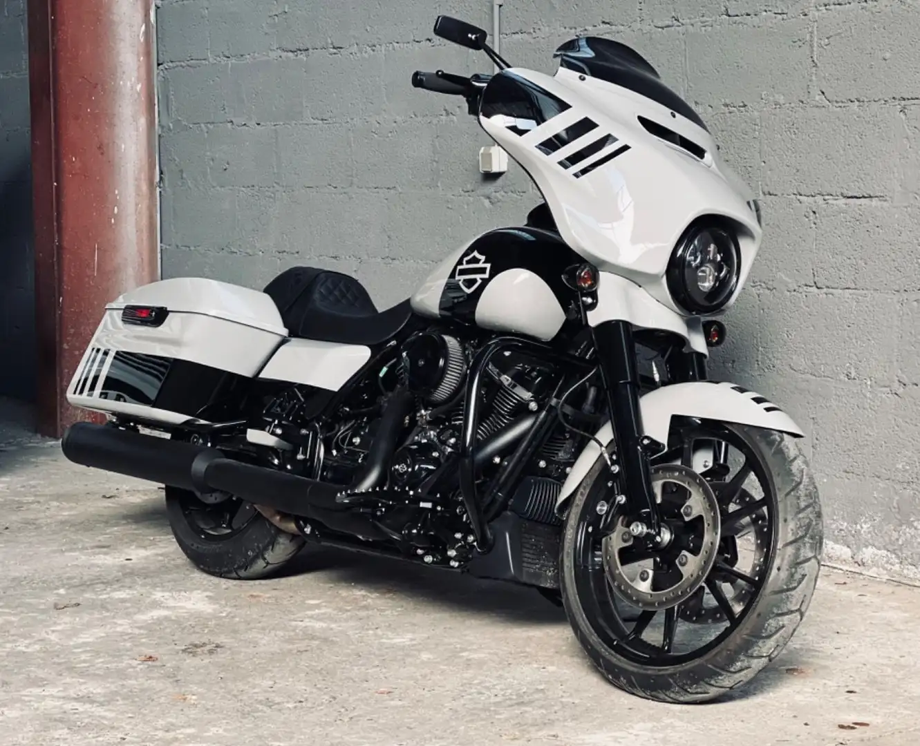 Harley-Davidson Street Glide FLHX 129ci * Club Style * - 1