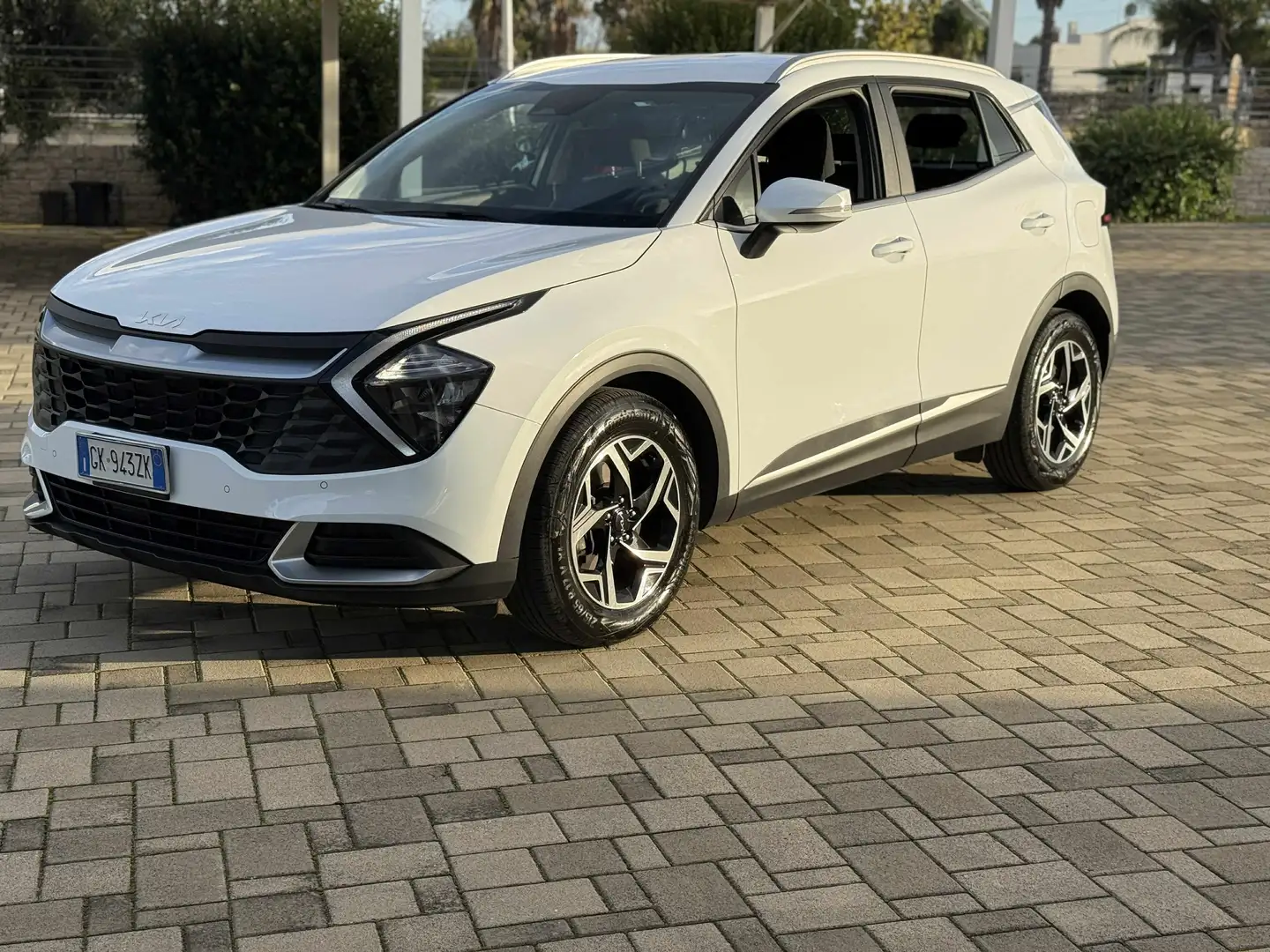 Kia Sportage Sportage V 2022 1.6 crdi mhev Business imt Blanc - 2