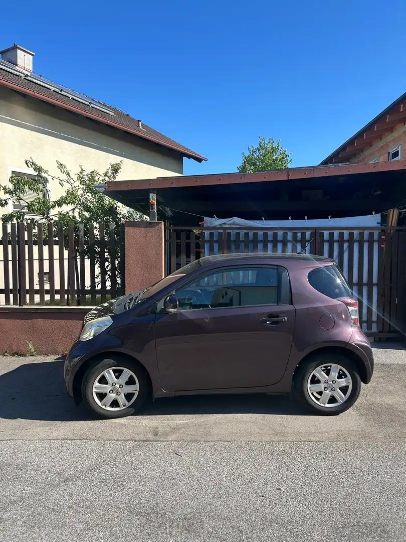 Toyota iQ 1.0 - 2