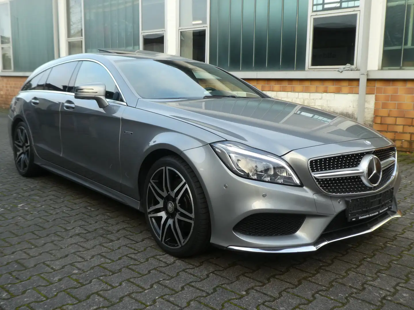 Mercedes-Benz CLS 350 Shooting Brake BlueTEC 4Matic 7G-TRONIC Grijs - 2