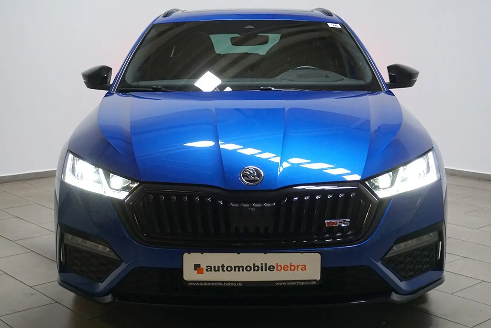 Skoda Octavia 2.0TDI DSG RS 4x4 Virtual VOLL Blau - 2