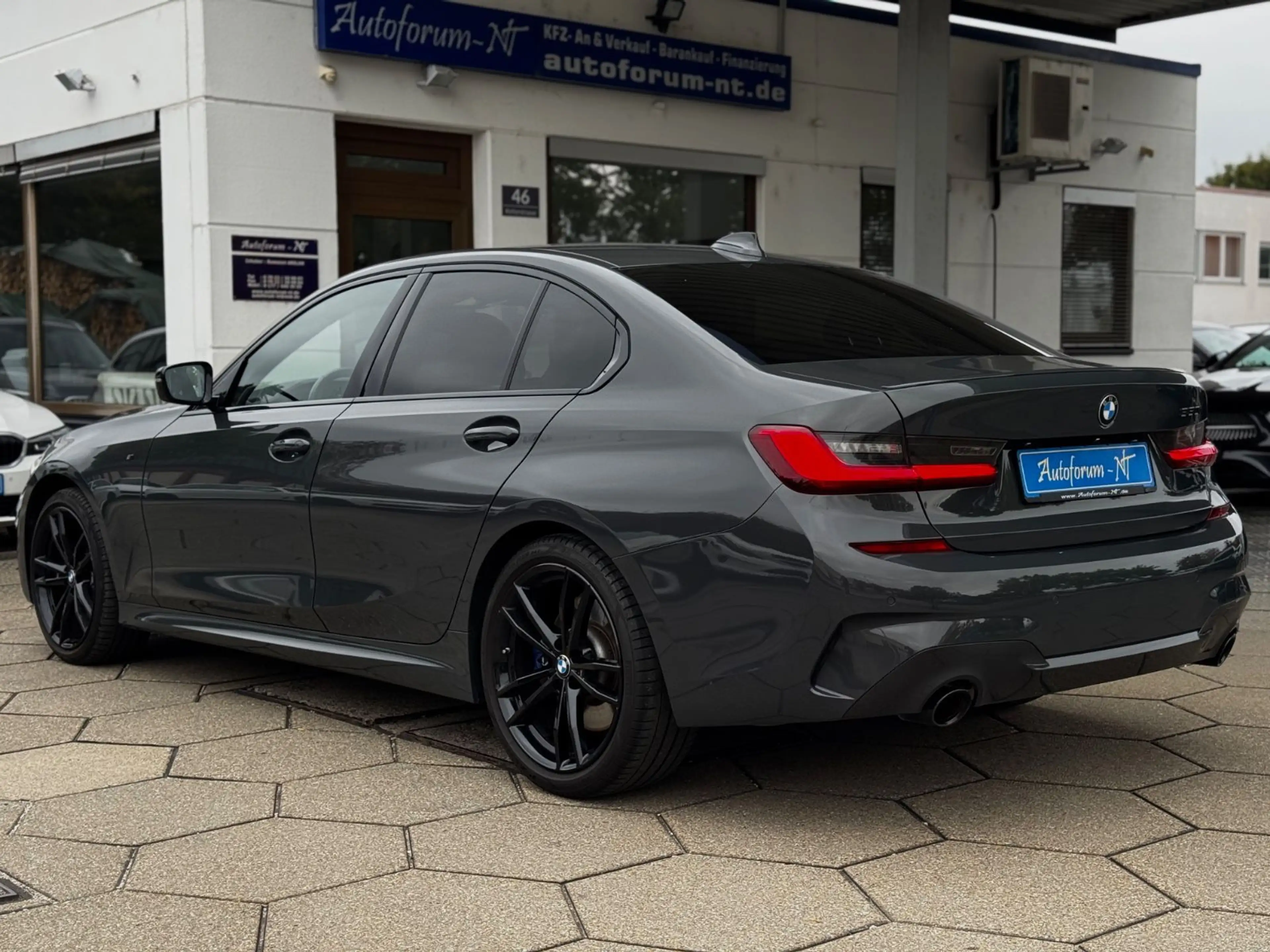 BMW 330 i Limo M-SPORT/DEUTSCHES FAHRZEUG/KEYLESS — photo 7
