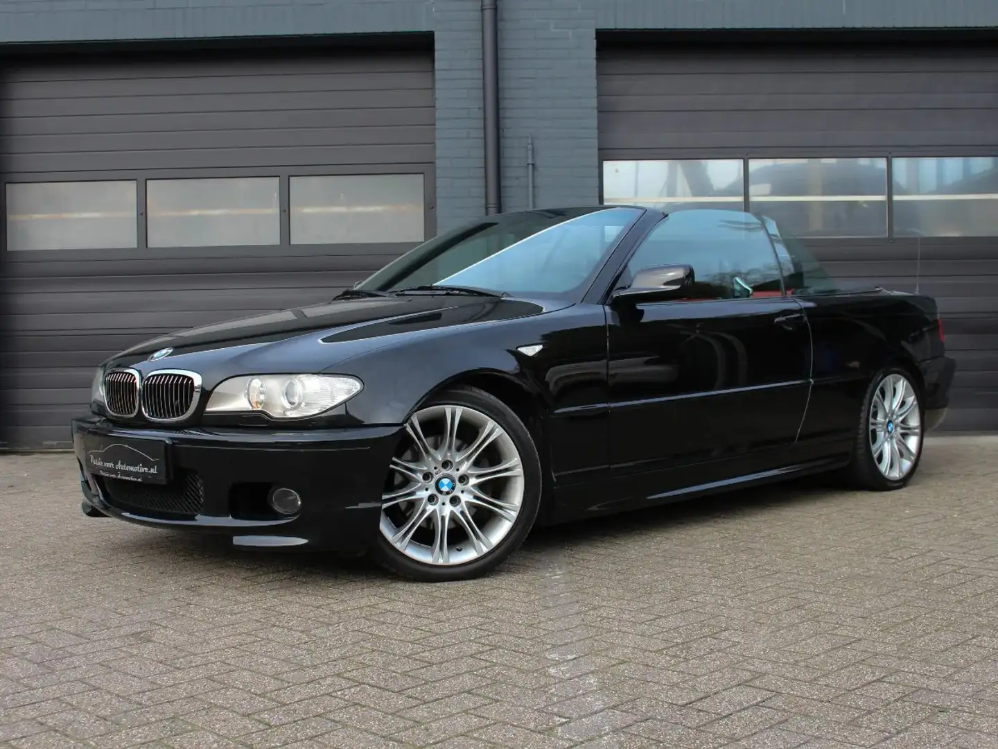 BMW 325 3-serie Cabrio 325Ci aut M Sport Individual Zwart - 1