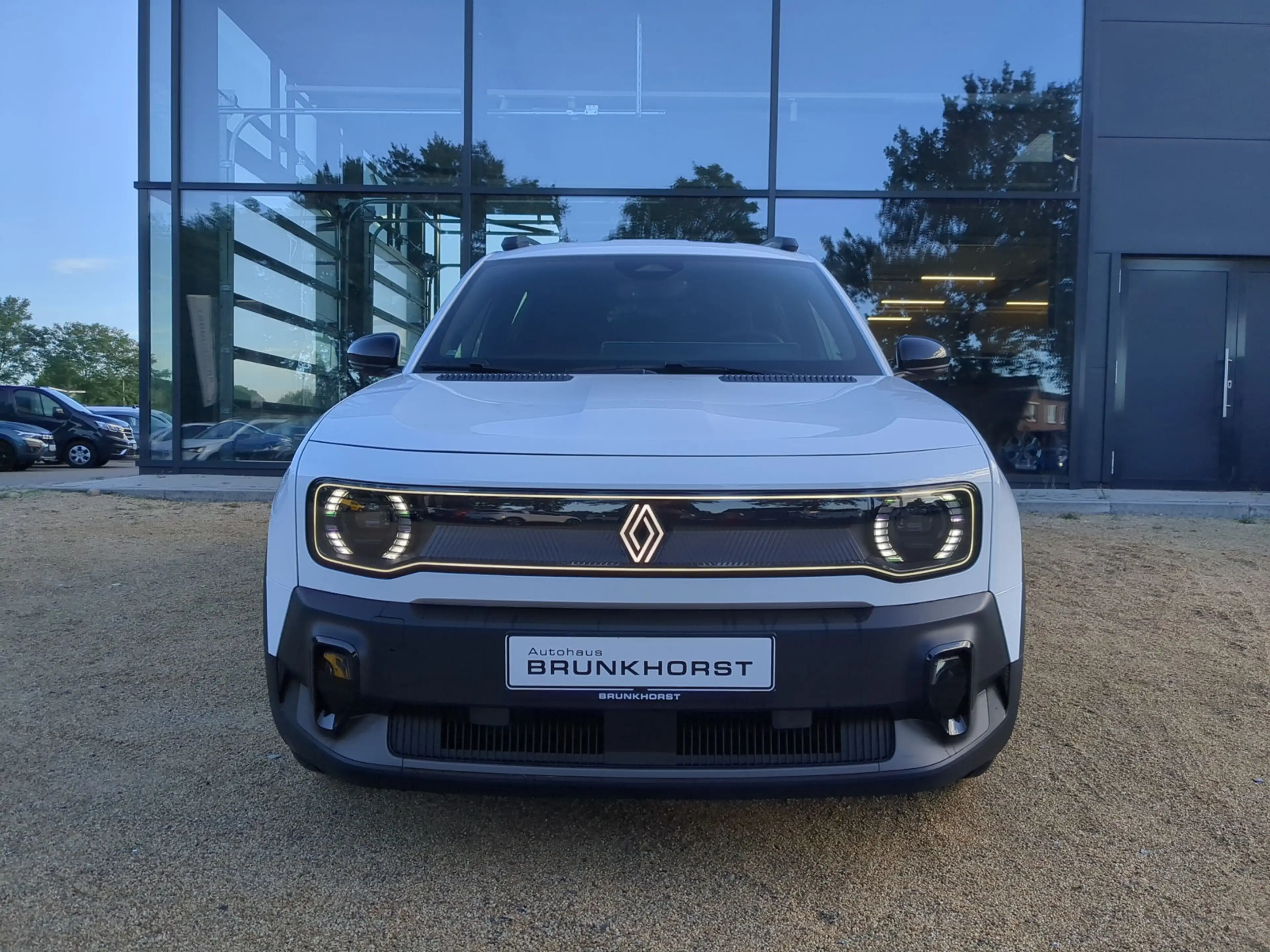 Renault R 4 E-Tech 150 Comfort Range Techno SHZ+Navi+LKHZ — photo 3