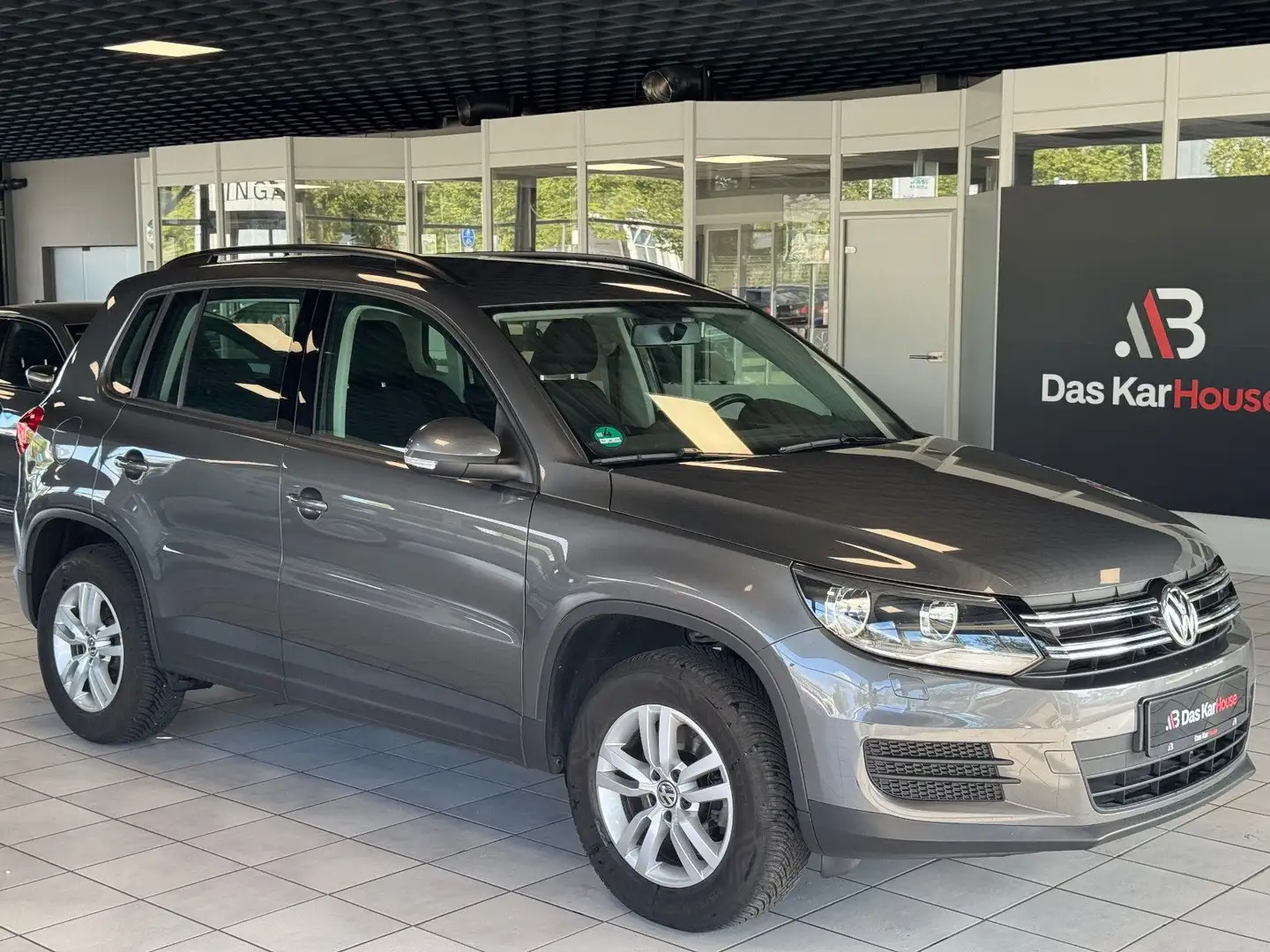 Volkswagen Tiguan 1.4 TSI BMT · AHK · 36´tkm Gris - 1